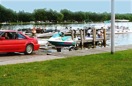 A jet ski being lowered into Fremont Lake Park